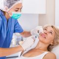 Vorbereitung auf die Fettabsaugung: Medizinische Untersuchungen und wichtige Tipps
