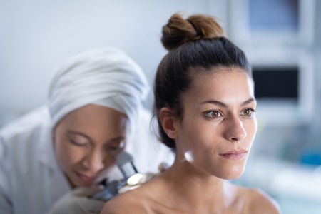 Hautpflege und Anti-Aging: Der perfekte Pflegeplan für den Mann ab 30