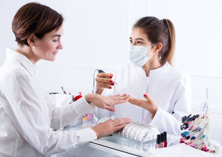 Risiken, Nebenwirkungen und Sicherheit der Kryolipolyse in Deutschland