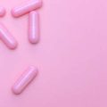 Vergleich von synthetischen und natürlichen Nahrungsergänzungsmitteln im Anti-Aging-Kontext