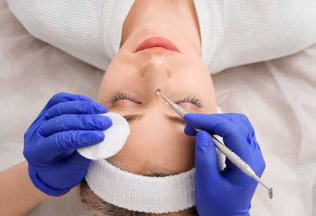 Indikationen und Grenzen der Mesotherapie für verschiedene Hauttypen