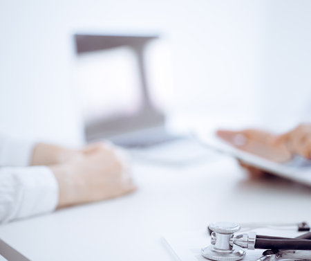 Wie Zertifizierungen und Mitgliedschaften bei Fachgesellschaften das Vertrauen der Patienten stärken