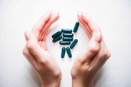 Umgang mit unrealistischen Erwartungen: Psychotherapeutische Interventionen im Vorfeld ästhetisch-plastischer OPs