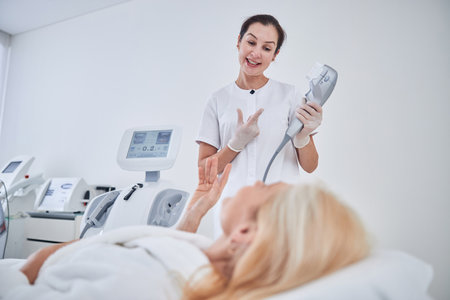 Aufklärung und Kommunikation: Wie erklärt man Telomertherapie deutschen Patientinnen und Patienten?