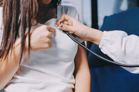 Vermeidung und Behandlung von Akne im Jugendalter: Tipps für Eltern und Jugendliche